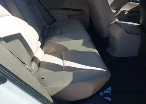 2016 Honda Accord Lx z USA, uszkodzony, nr VIN 1HGCR2F36GA185161